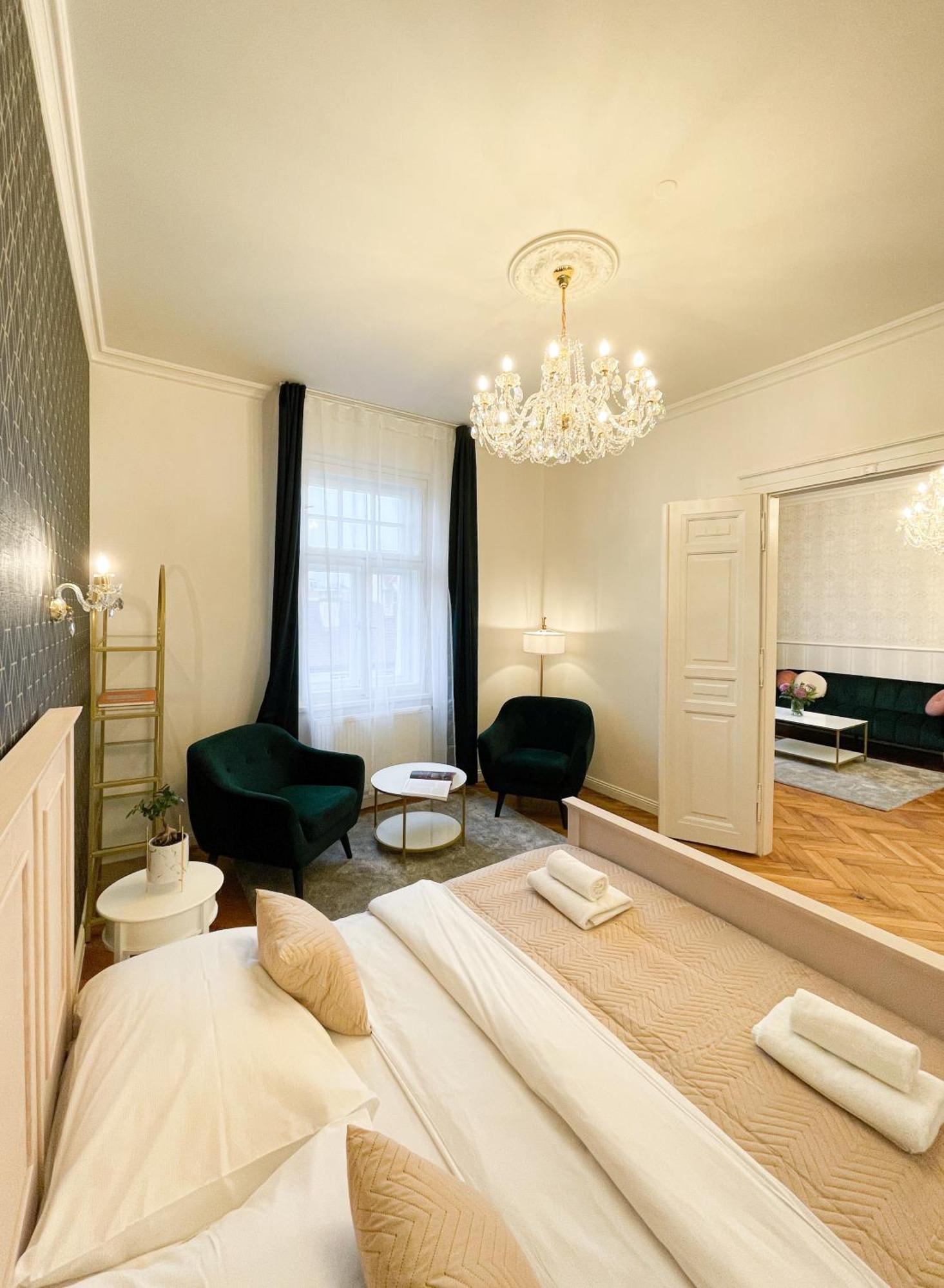 Stupartska - Premium Old Town Residence Prag Exteriör bild