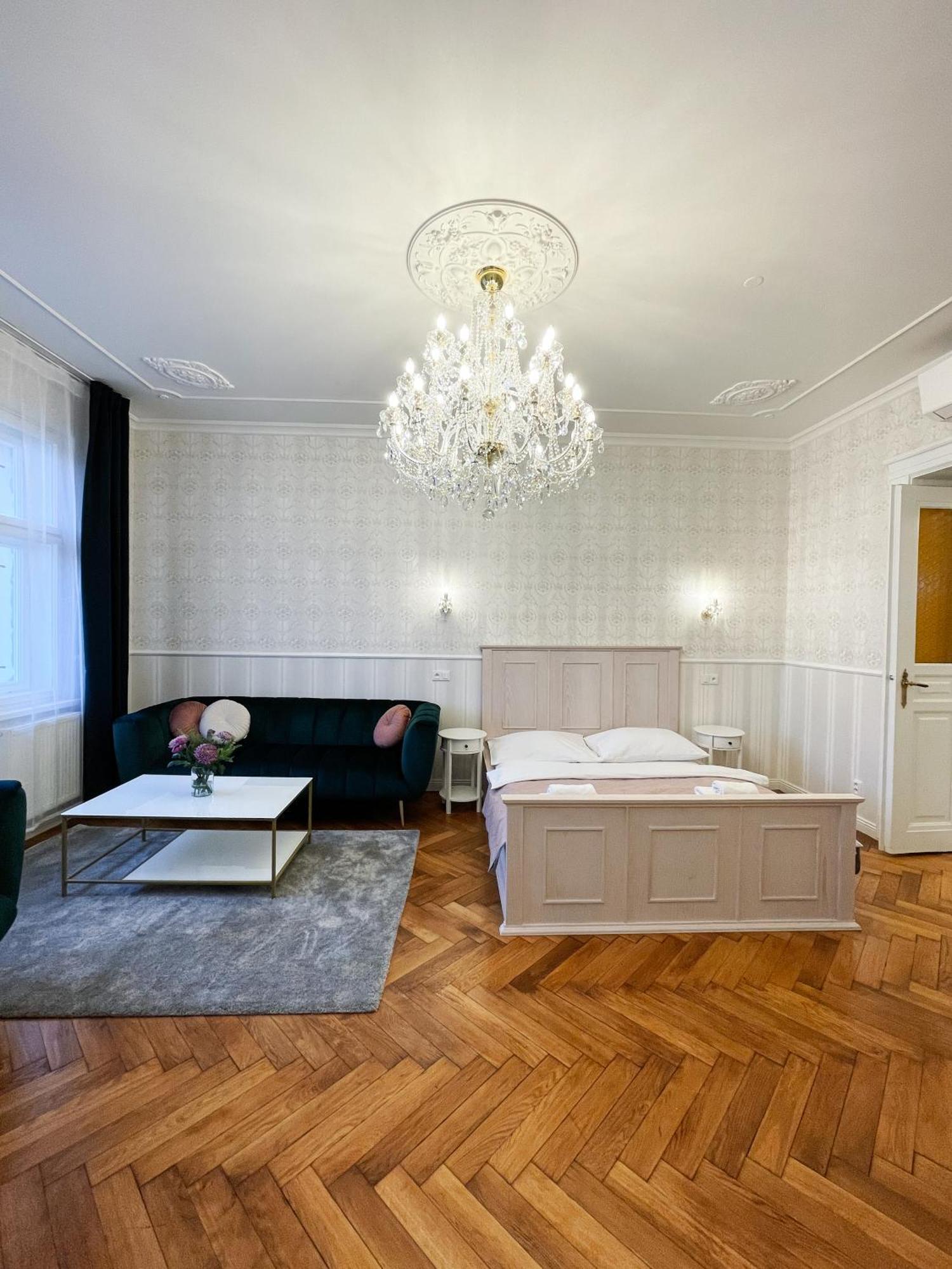 Stupartska - Premium Old Town Residence Prag Exteriör bild